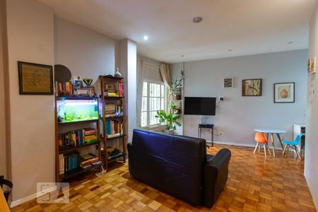 Sala de apartamento para alugar com 2 quartos, 73m² em Laranjeiras, Rio de Janeiro