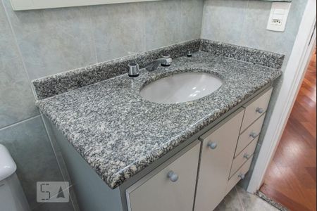 Apartamento à venda com 100m², 2 quartos e 2 vagas Apartamento à venda com 100m², 2 quartos e 2 vagasPia