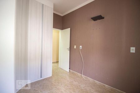 Apartamento à venda com 57m², 2 quartos e 1 vagaQuarto 2 - Armários