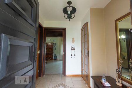 Entrada de casa à venda com 4 quartos, 270m² em Jardim Isabel, Porto Alegre