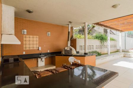 Apartamento à venda com 81m², 3 quartos e 2 vagas Apartamento à venda com 81m², 3 quartos e 2 vagasÁrea comum - Churrasqueira