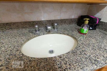 Apartamento à venda com 155m², 3 quartos e 2 vagasBanheiro da Suíte - torneira