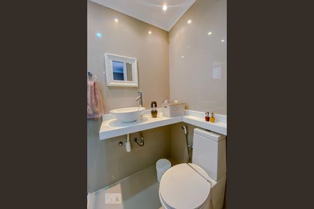 Apartamento à venda com 69m², 3 quartos e 2 vagasBanheiro da Suite