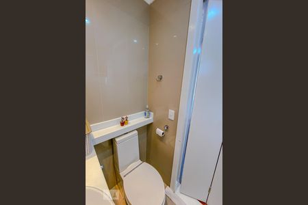 Apartamento à venda com 69m², 3 quartos e 2 vagasBanheiro da Suite