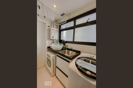 Apartamento à venda com 69m², 3 quartos e 2 vagasLavanderia