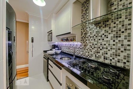 Apartamento à venda com 69m², 3 quartos e 2 vagasCozinha