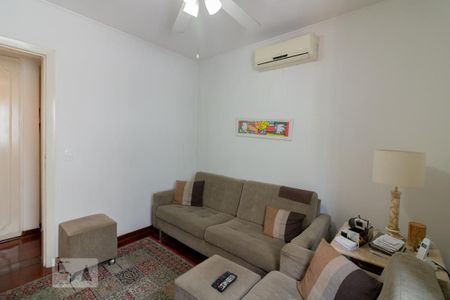Apartamento à venda com 205m², 3 quartos e 3 vagasSala de TV