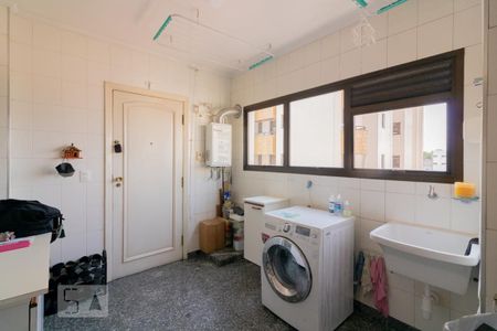 Apartamento à venda com 205m², 3 quartos e 3 vagasÁrea de Serviço
