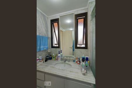 Apartamento à venda com 205m², 3 quartos e 3 vagasBanheiro Suíte 1