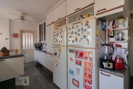 Apartamento à venda com 205m², 3 quartos e 3 vagasCozinha