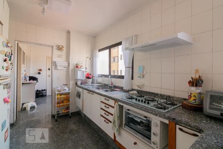 Apartamento à venda com 205m², 3 quartos e 3 vagasCozinha