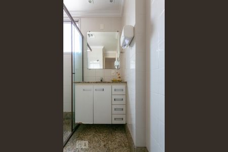 Apartamento à venda com 103m², 3 quartos e 1 vaga Apartamento à venda com 103m², 3 quartos e 1 vagaBanheiro