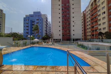 Apartamento à venda com 103m², 3 quartos e 1 vaga Apartamento à venda com 103m², 3 quartos e 1 vagaÁrea comum - Piscina