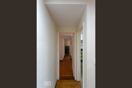 Corredor de apartamento à venda com 3 quartos, 103m² em Ipiranga, Belo Horizonte