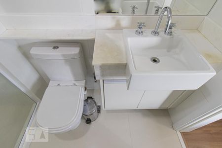 Banheiro Social de apartamento para alugar com 1 quarto, 34m² em Centro, Curitiba