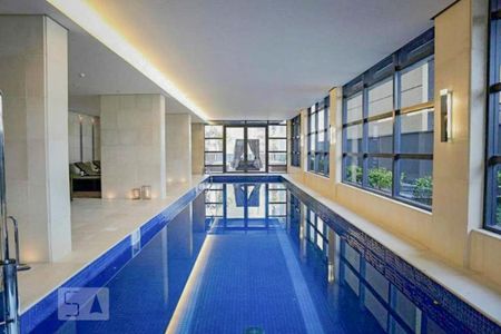 Apartamento à venda com 34m², 1 quarto e sem vaga Apartamento à venda com 34m², 1 quarto e sem vagaÁrea comum - Piscina
