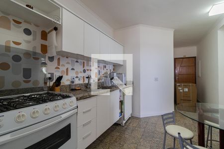 Apartamento à venda com 330m², 3 quartos e 3 vagas Apartamento à venda com 330m², 3 quartos e 3 vagasCozinha