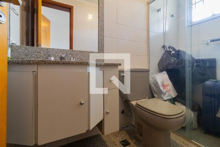 Apartamento à venda com 330m², 3 quartos e 3 vagas Apartamento à venda com 330m², 3 quartos e 3 vagasBanheiro da Suíte 3