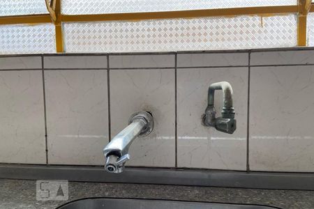 Casa para alugar com 129m², 2 quartos e 2 vagas Casa para alugar com 129m², 2 quartos e 2 vagasCozinha - Torneira