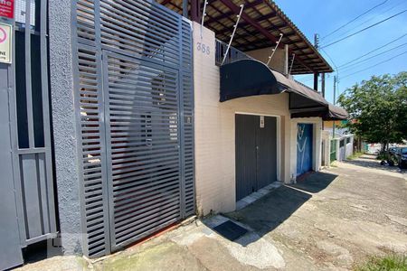 Casa para alugar com 129m², 2 quartos e 2 vagas Casa para alugar com 129m², 2 quartos e 2 vagasEntrada