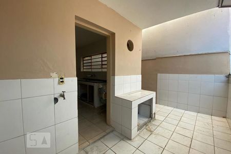 Casa para alugar com 129m², 2 quartos e 2 vagas Casa para alugar com 129m², 2 quartos e 2 vagasÁrea de Serviço