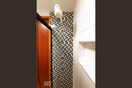 Apartamento para alugar com 66m², 2 quartos e sem vagaBanheiro Social