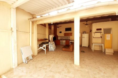 Apartamento para alugar com 66m², 2 quartos e sem vagaÁrea comum - Churrasqueira