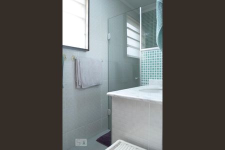 Casa à venda com 166m², 3 quartos e 2 vagasBANHEIRO SUITE