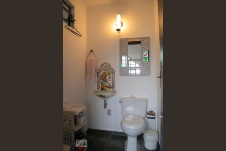 Casa à venda com 166m², 3 quartos e 2 vagasLAVABO 2