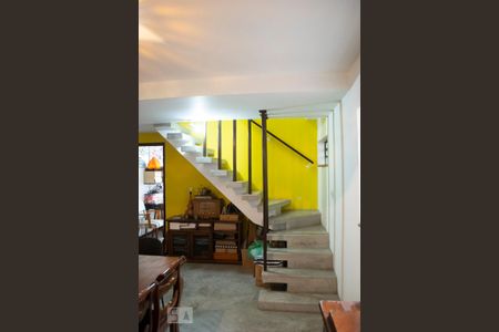 Casa à venda com 166m², 3 quartos e 2 vagasSALA 2