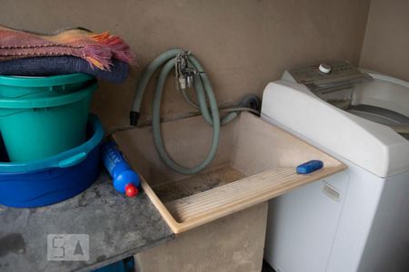 Casa à venda com 166m², 3 quartos e 2 vagasÁREA DE SERVIÇO