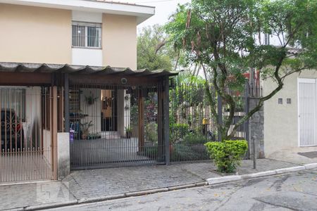 Casa à venda com 166m², 3 quartos e 2 vagasFACHADA