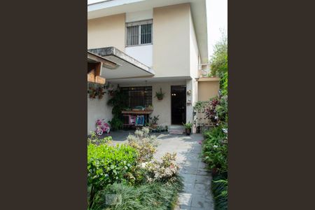 Casa à venda com 166m², 3 quartos e 2 vagasGARAGEM