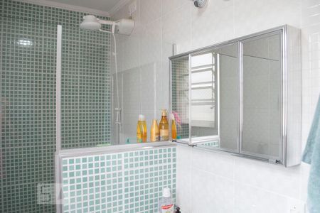Casa à venda com 166m², 3 quartos e 2 vagasBANHEIRO SUITE