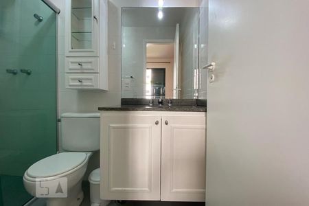 Apartamento à venda com 74m², 3 quartos e 2 vagasBanheiro da Suíte 1