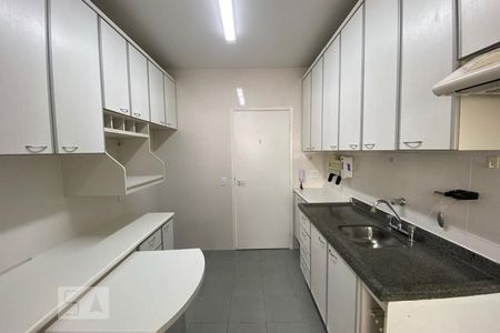 Apartamento à venda com 74m², 3 quartos e 2 vagasCozinha