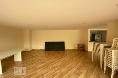 Apartamento à venda com 74m², 3 quartos e 2 vagasÁrea comum - Salão de festas