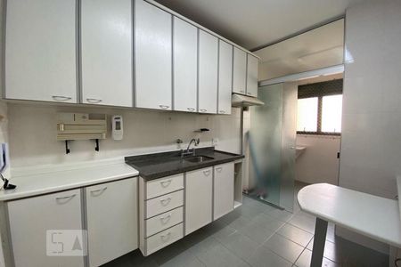Apartamento à venda com 74m², 3 quartos e 2 vagasCozinha
