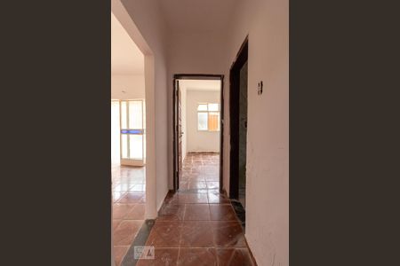 Corredor de casa para alugar com 2 quartos, 130m² em Piratininga (venda Nova), Belo Horizonte