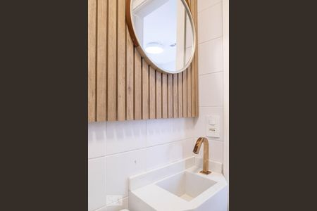 Casa de condomínio à venda com 400m², 4 quartos e 2 vagasBanheiro de serviço