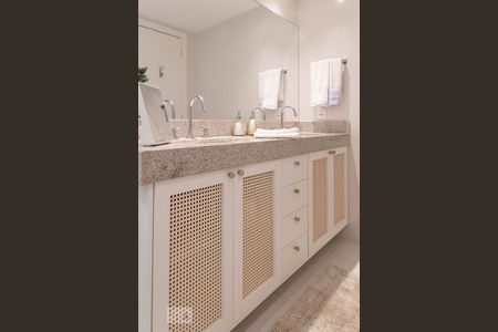 Casa de condomínio à venda com 400m², 4 quartos e 2 vagasBanheiro da suíte 2