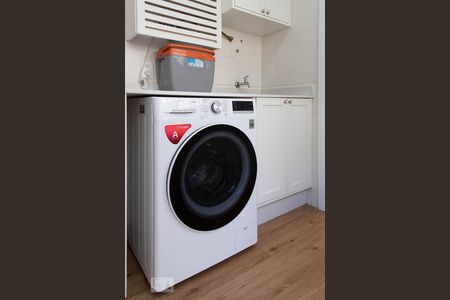 Casa de condomínio à venda com 400m², 4 quartos e 2 vagasÁrea de serviço