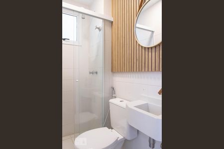 Casa de condomínio à venda com 400m², 4 quartos e 2 vagasBanheiro de serviço