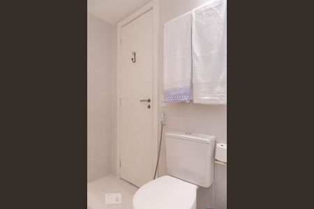 Casa de condomínio à venda com 400m², 4 quartos e 2 vagasBanheiro da suíte 2