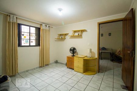 Suíte  de casa à venda com 4 quartos, 420m² em Vila Moinho Velho, São Paulo