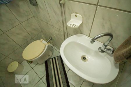 Banheiro da Suíte de casa à venda com 4 quartos, 420m² em Vila Moinho Velho, São Paulo