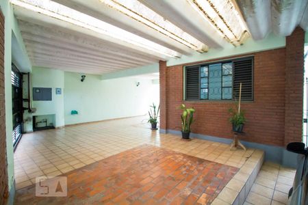 Garagem  de casa à venda com 4 quartos, 420m² em Vila Moinho Velho, São Paulo