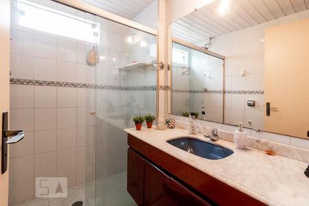 Banheiro Suite de apartamento à venda com 3 quartos, 88m² em Itaim Bibi, São Paulo