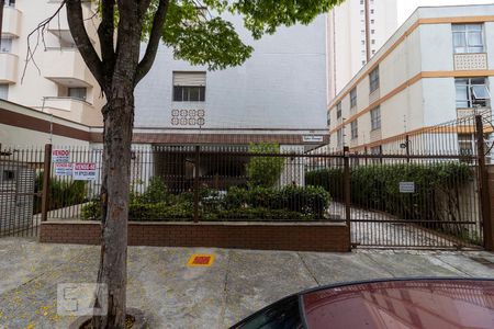 Apartamento para alugar com 80m², 3 quartos e 1 vaga Apartamento para alugar com 80m², 3 quartos e 1 vagaFachada