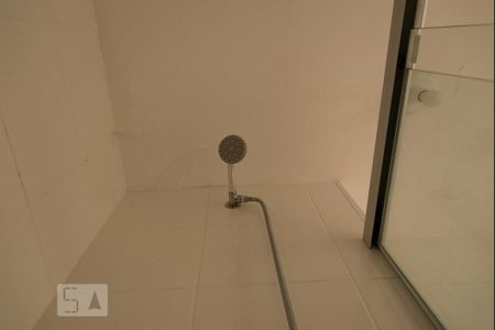 Apartamento à venda com 35m², 1 quarto e sem vagaChuveiro